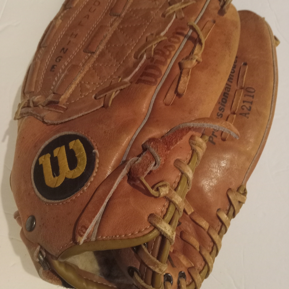 Wilson A2110 Roger Clemens 20K Brown Leather Baseball Glove